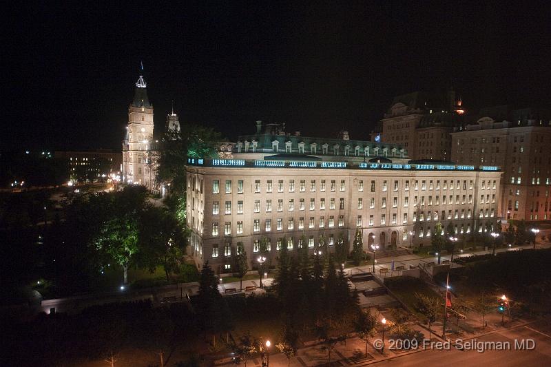 20090828_050251 D3.jpg - National Assembly at Night